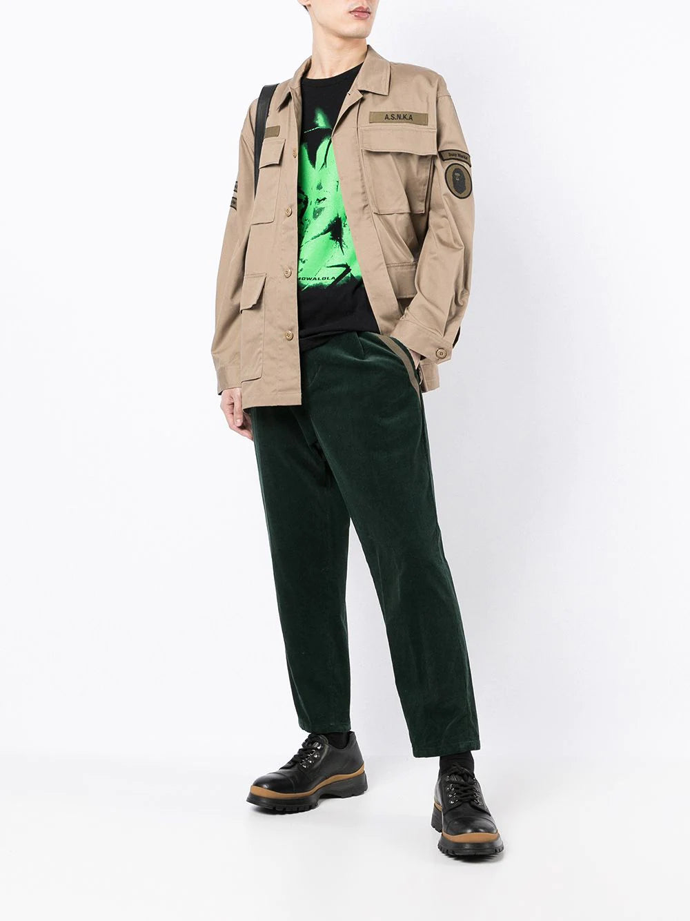 A BATHING APE®  logo-patch concealed shirt