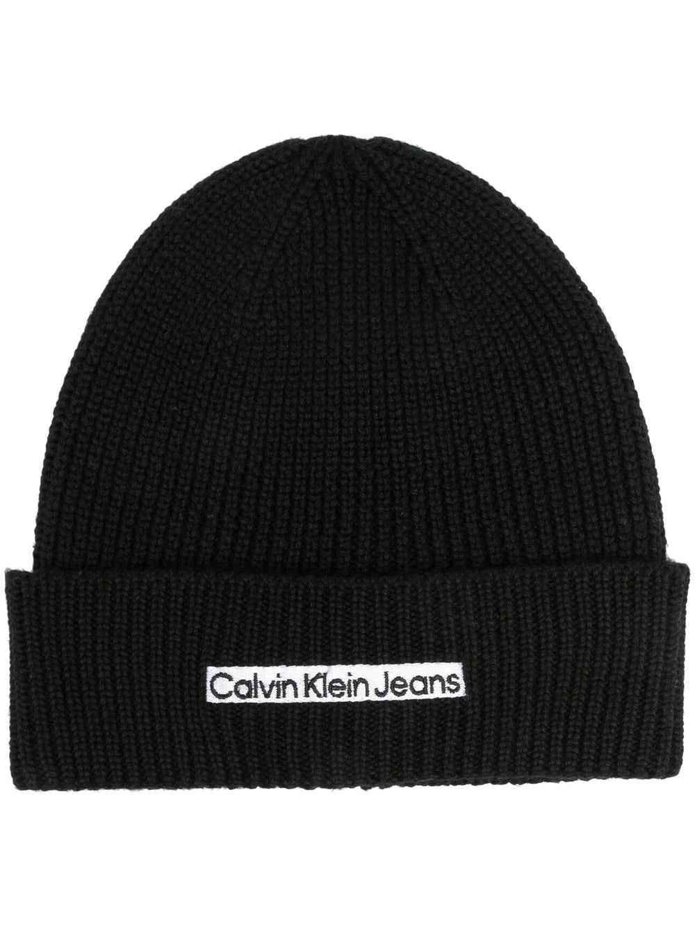Calvin Klein  Institutional-patch knit beanie