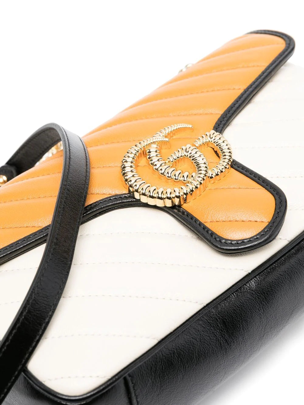 Gucci GG logo-plaque shoulder bag