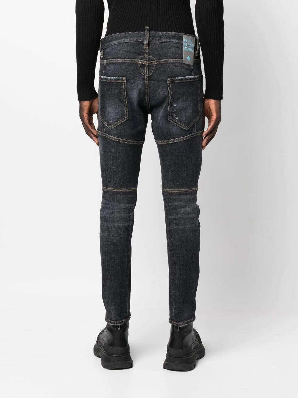 Dsquared2 -logo-patch tapered-leg jeans