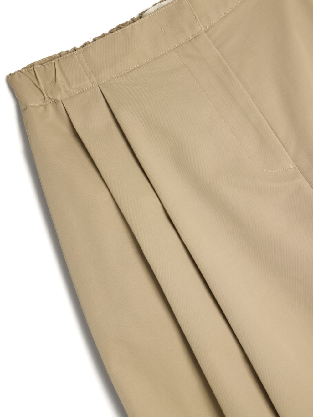 Amomento  Two Tuck trousers