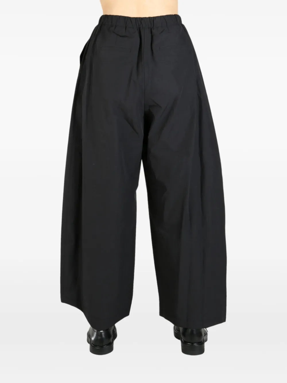 Amomento pleat-detail trousers