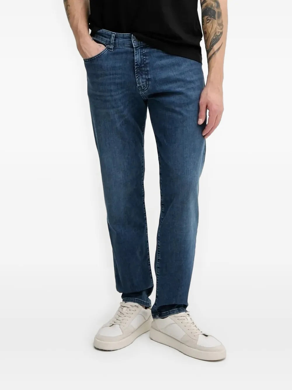 BOSS  logo-patch slim-fit jeans