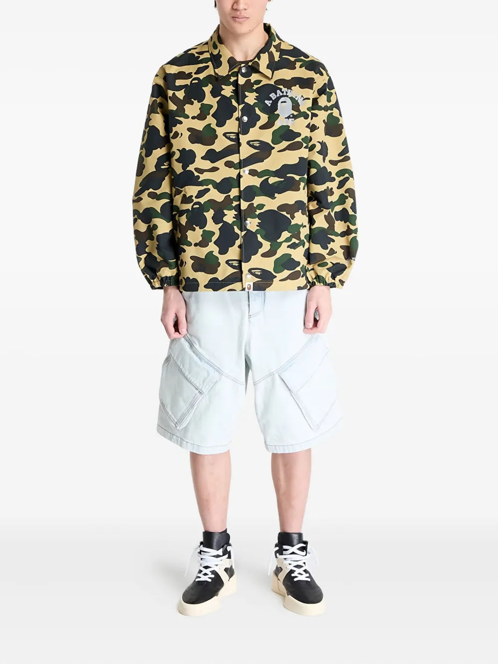 A BATHING APE® logo-print camouflage-pattern jacket - Image 2