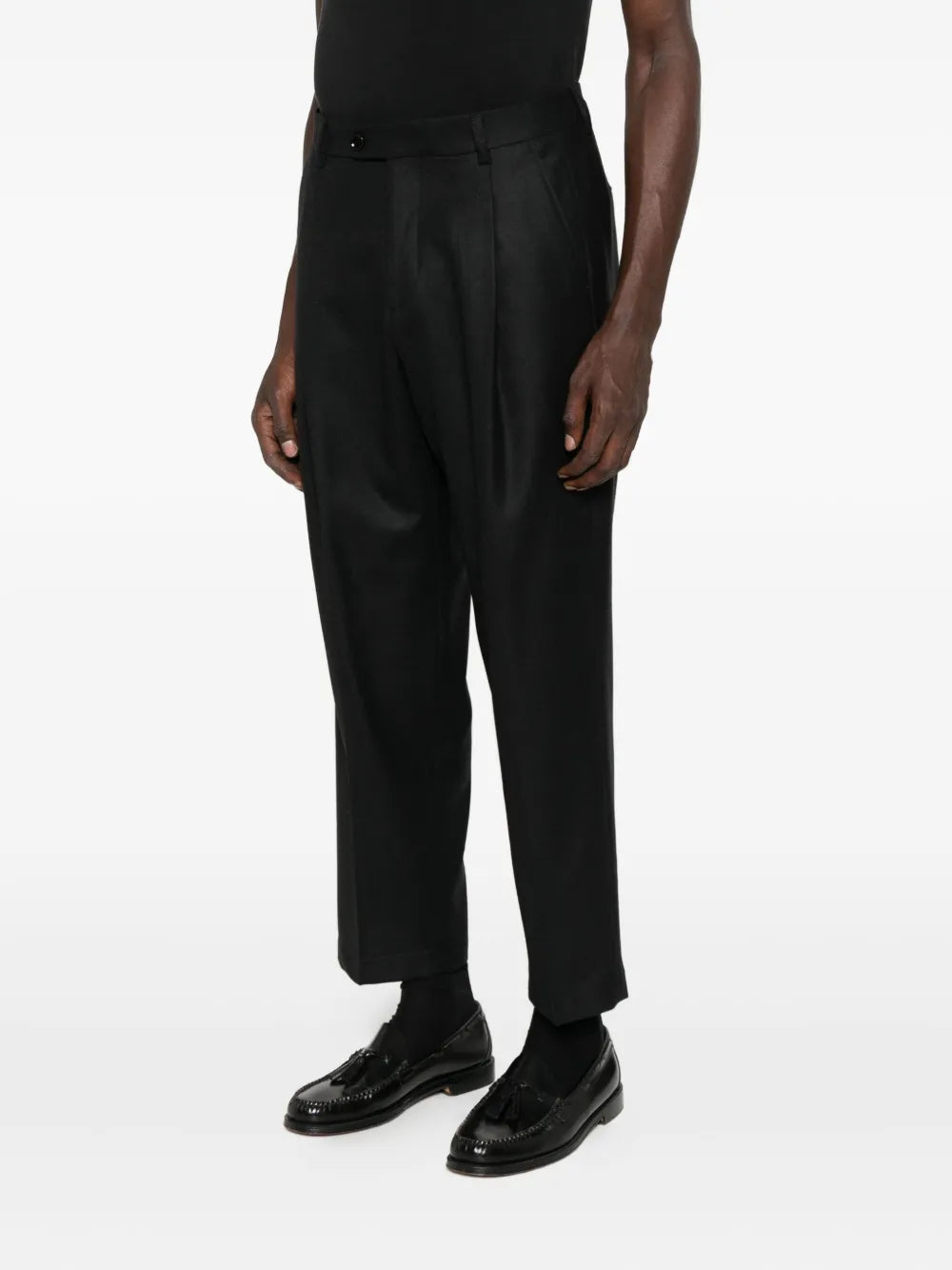 BE ABLE  pleated trousers