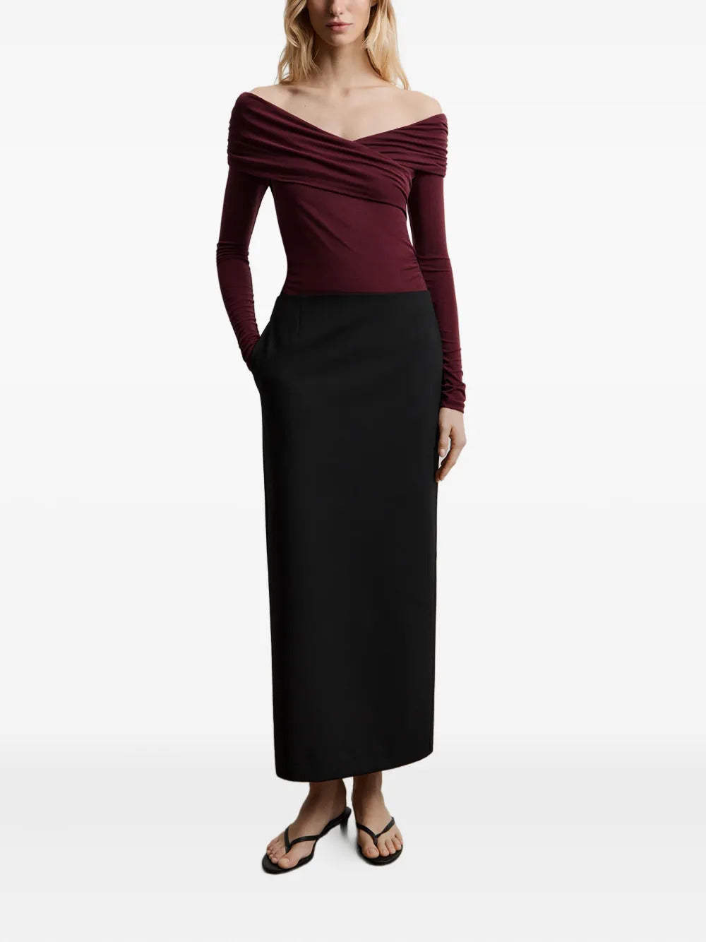 12 STOREEZ  off-shoulder top