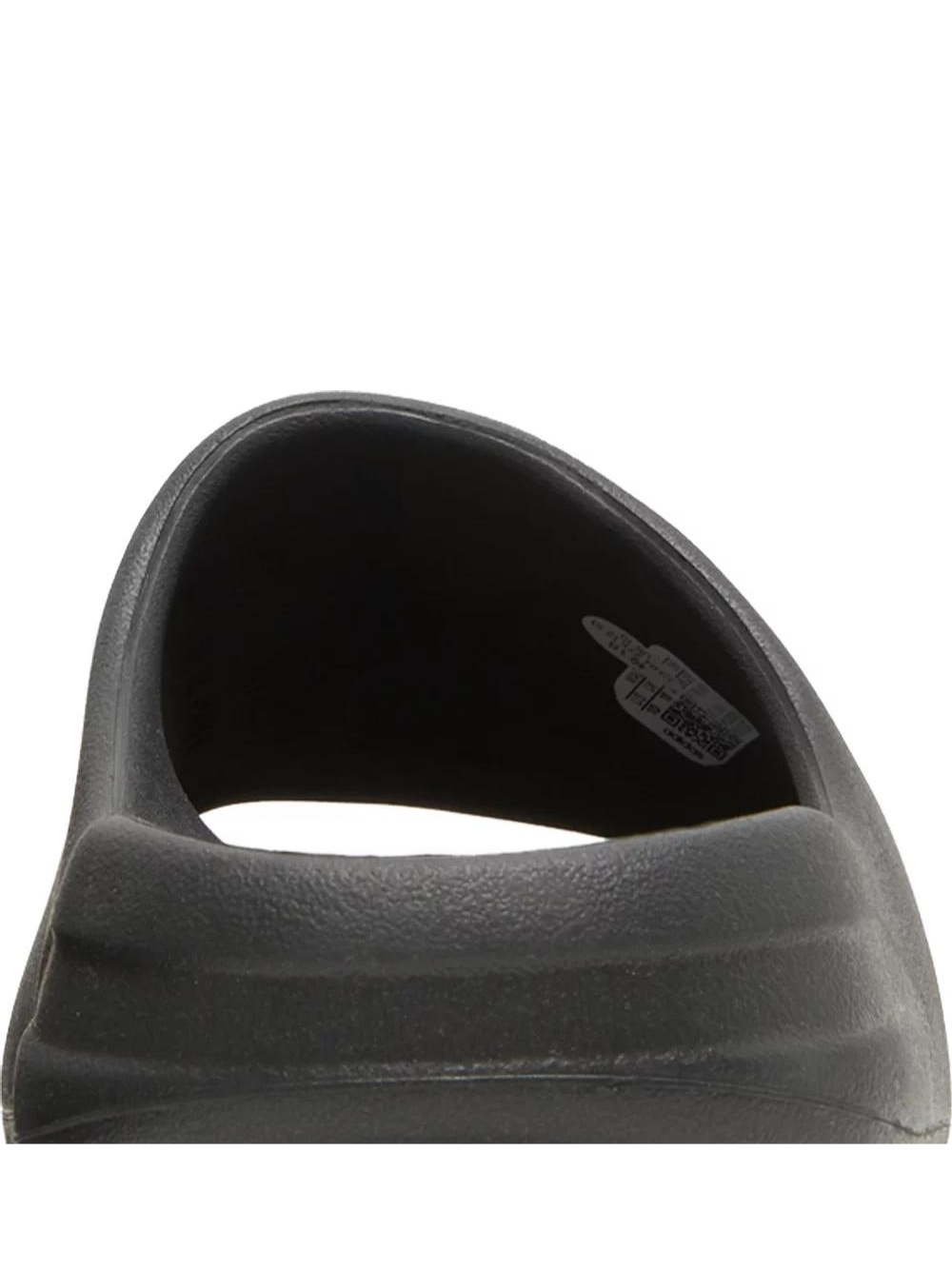 Yeezy Slides 'Onyx'