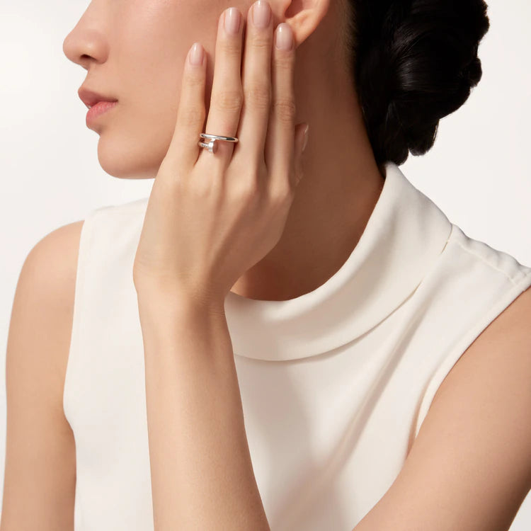 Cartier Juste un Clou ring, classic model