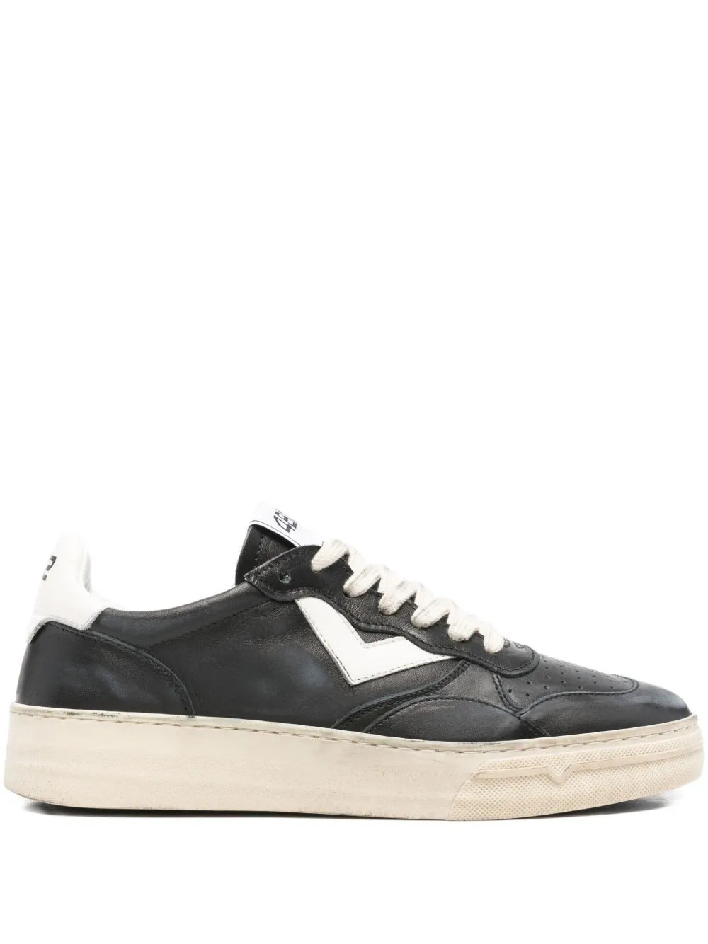4B12  Hyper sneakers