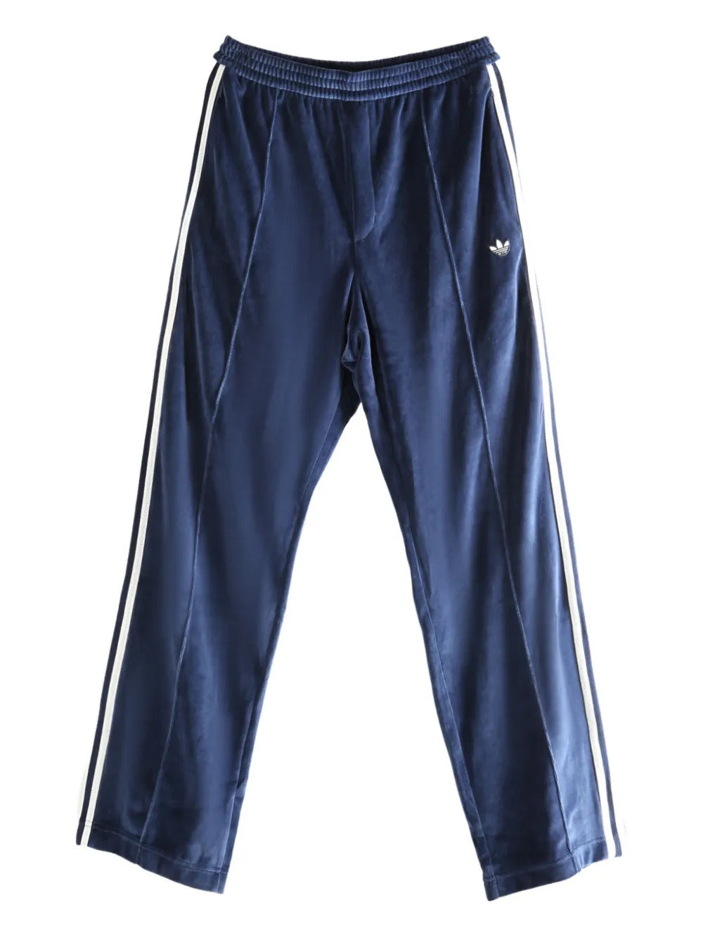 adidas  stripe KG3625 trousers