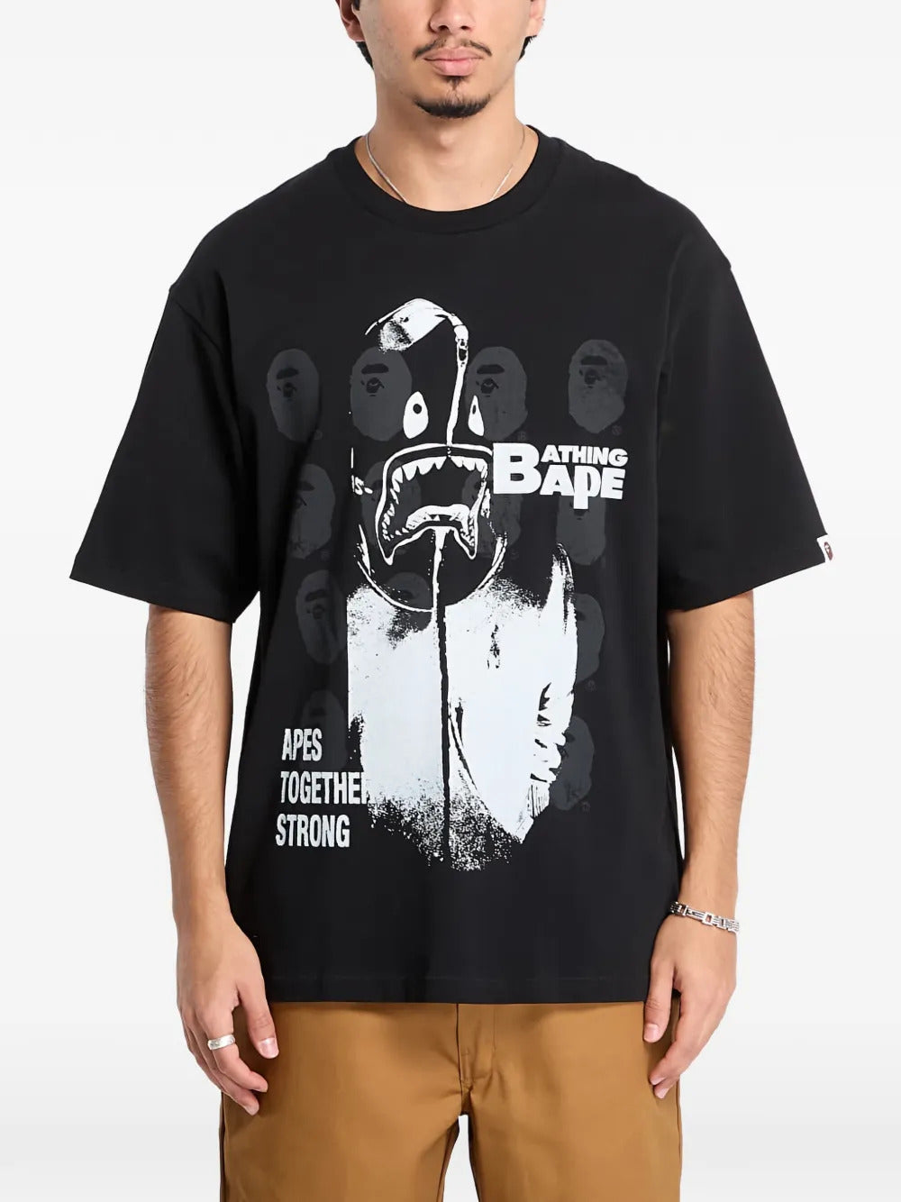 A BATHING APE®  Spray-print T-shirt