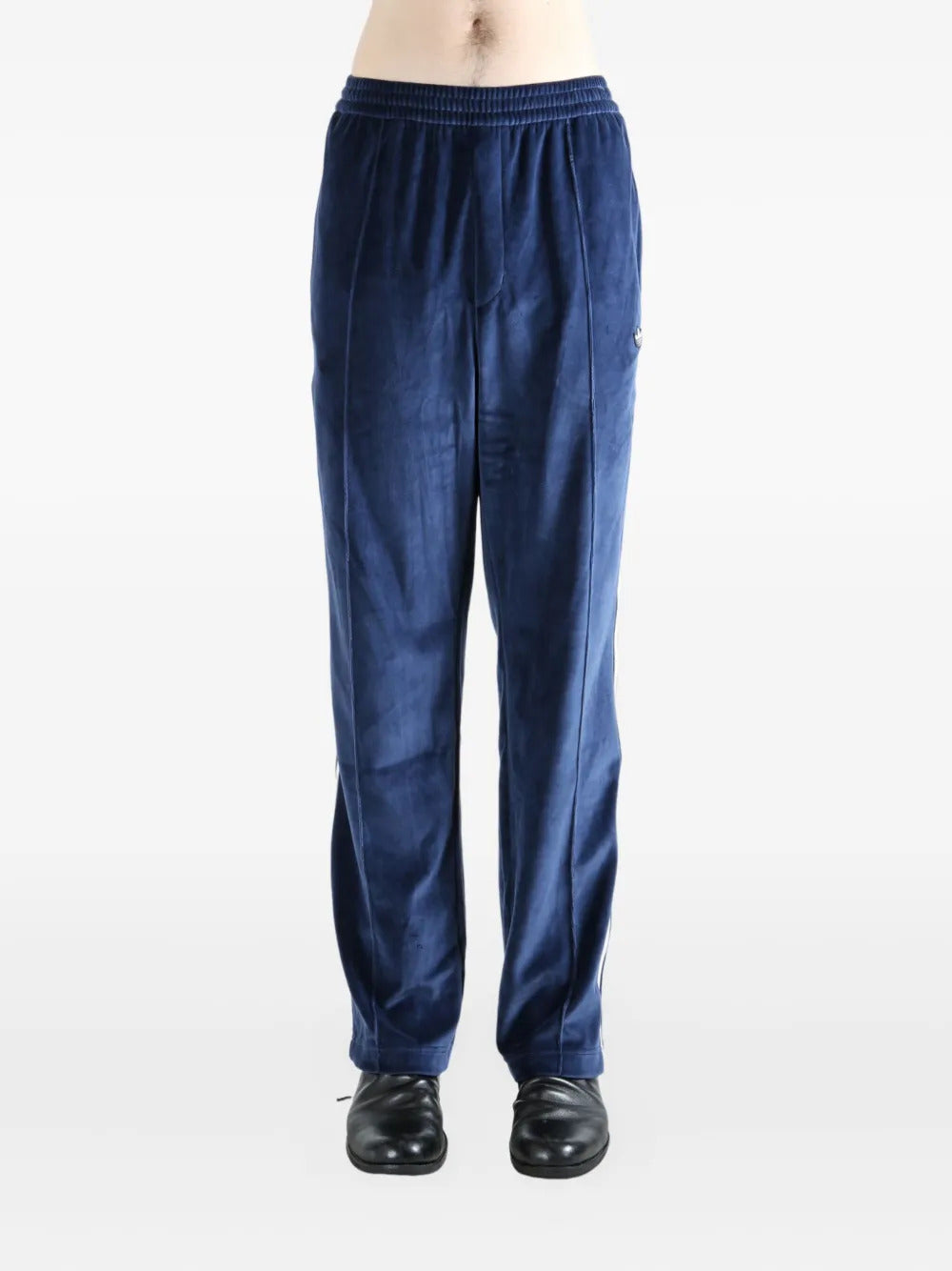 adidas  stripe KG3625 trousers