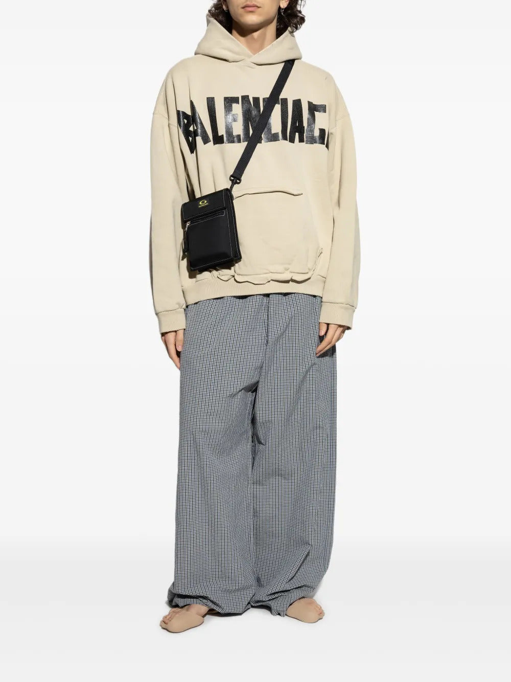 Balenciaga  logo-print frayed-hem hoodie