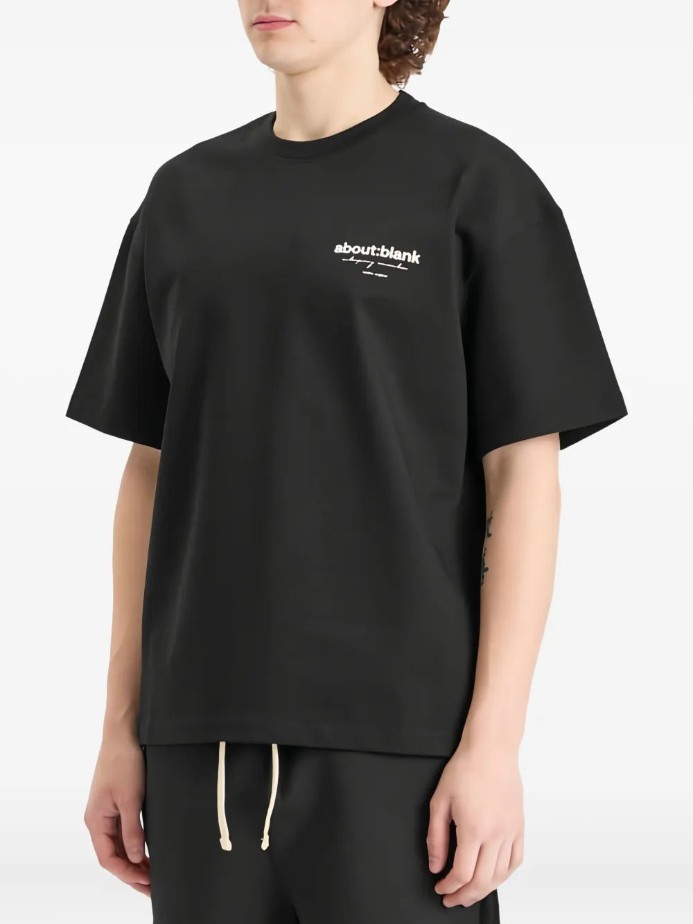 ABOUTBLANK  Reverse T-shirt