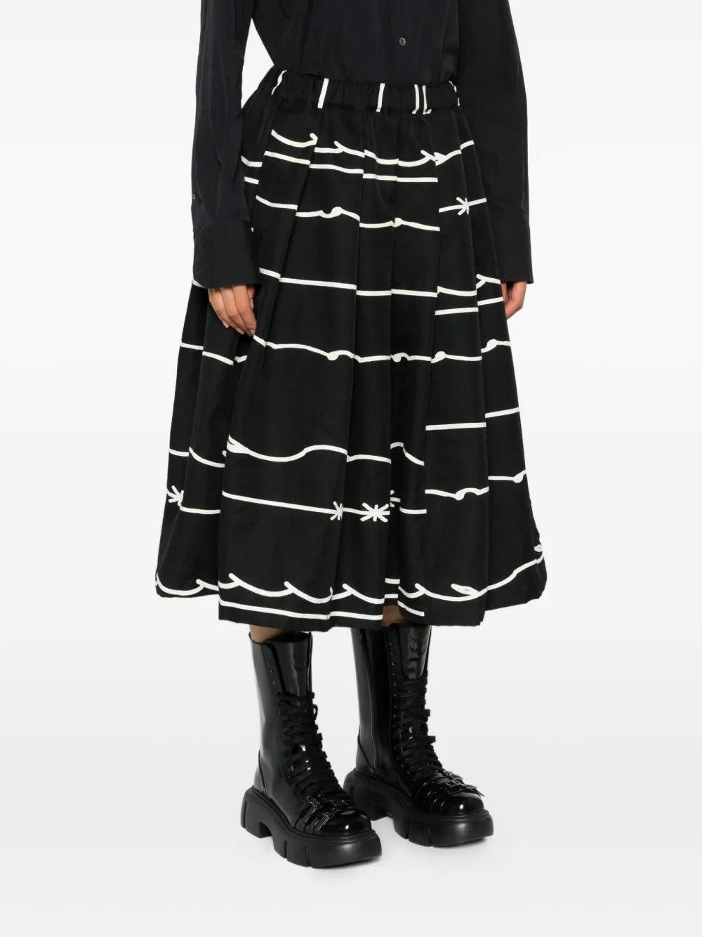 Black Comme Des Garçons pleated graphic-print midi skirt