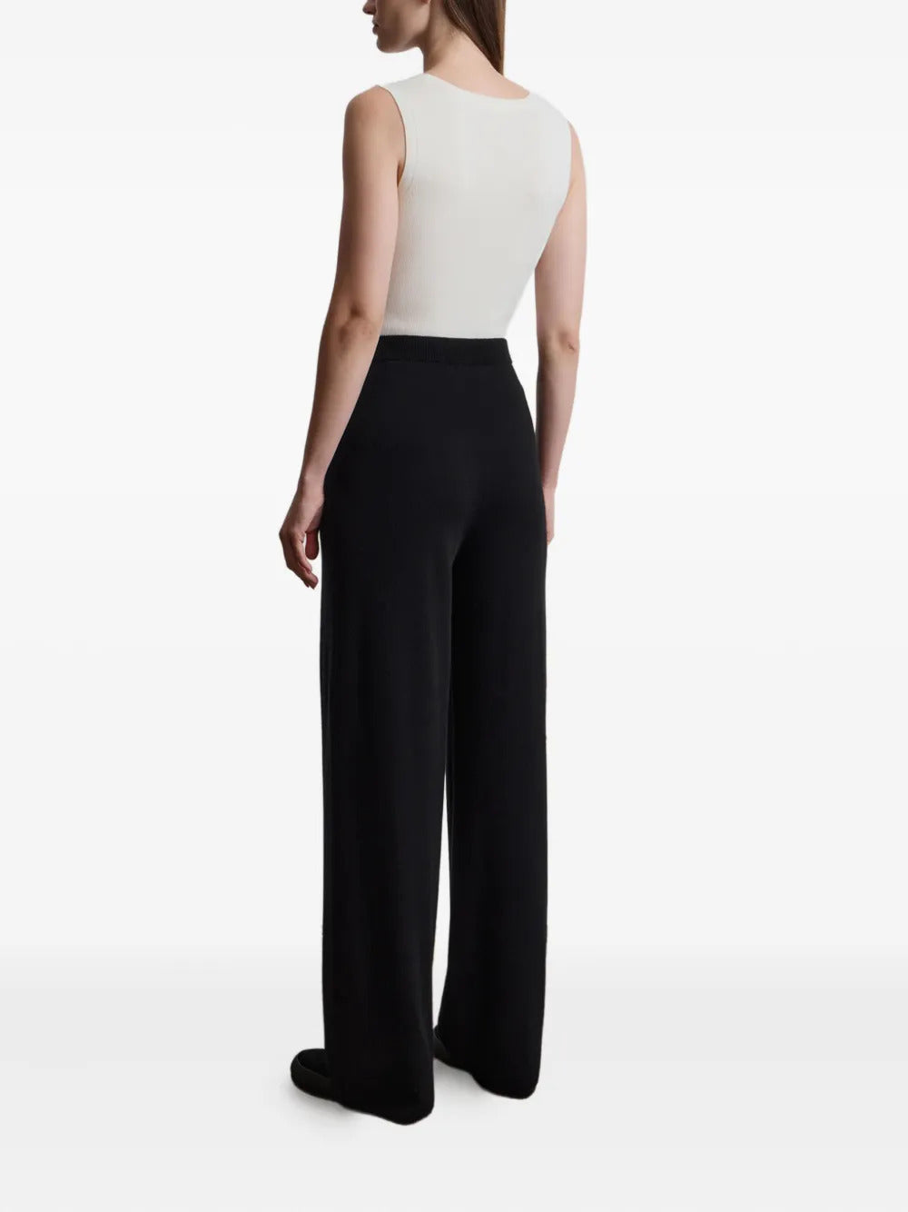 12 STOREEZ knitted trousers