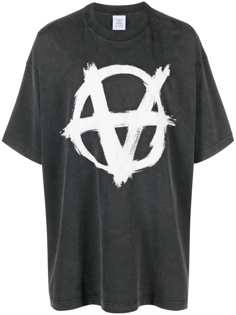 VETEMENTS  reverse anarchy-print T-shirt