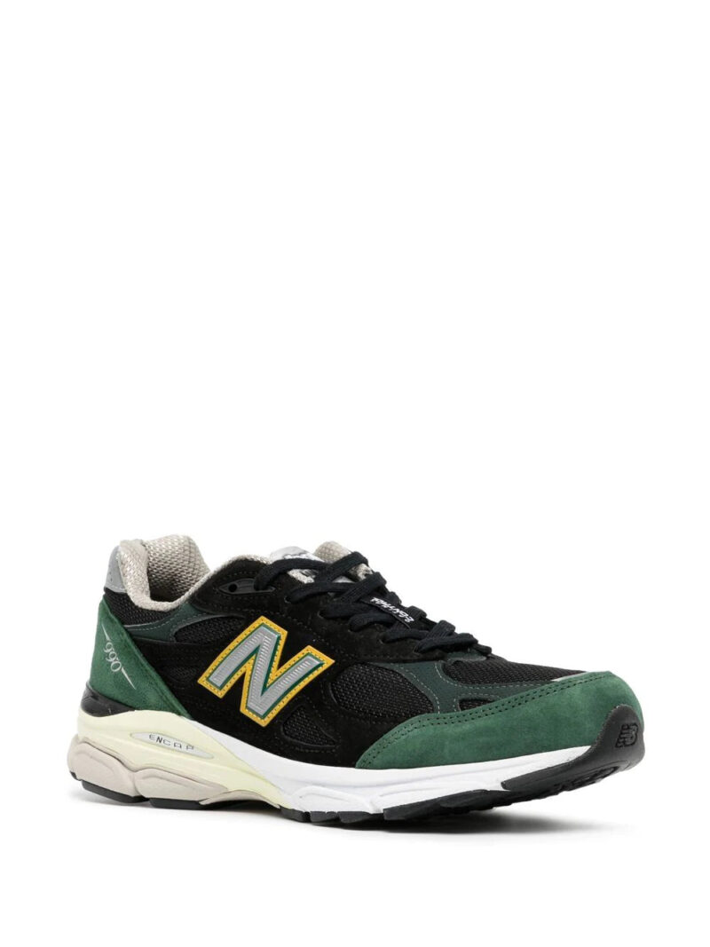 New Balance low-top sneakers