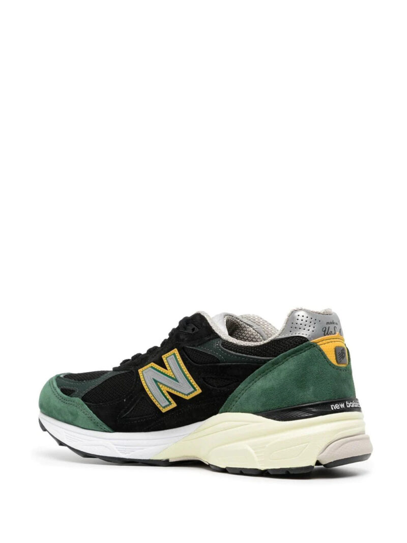 New Balance low-top sneakers