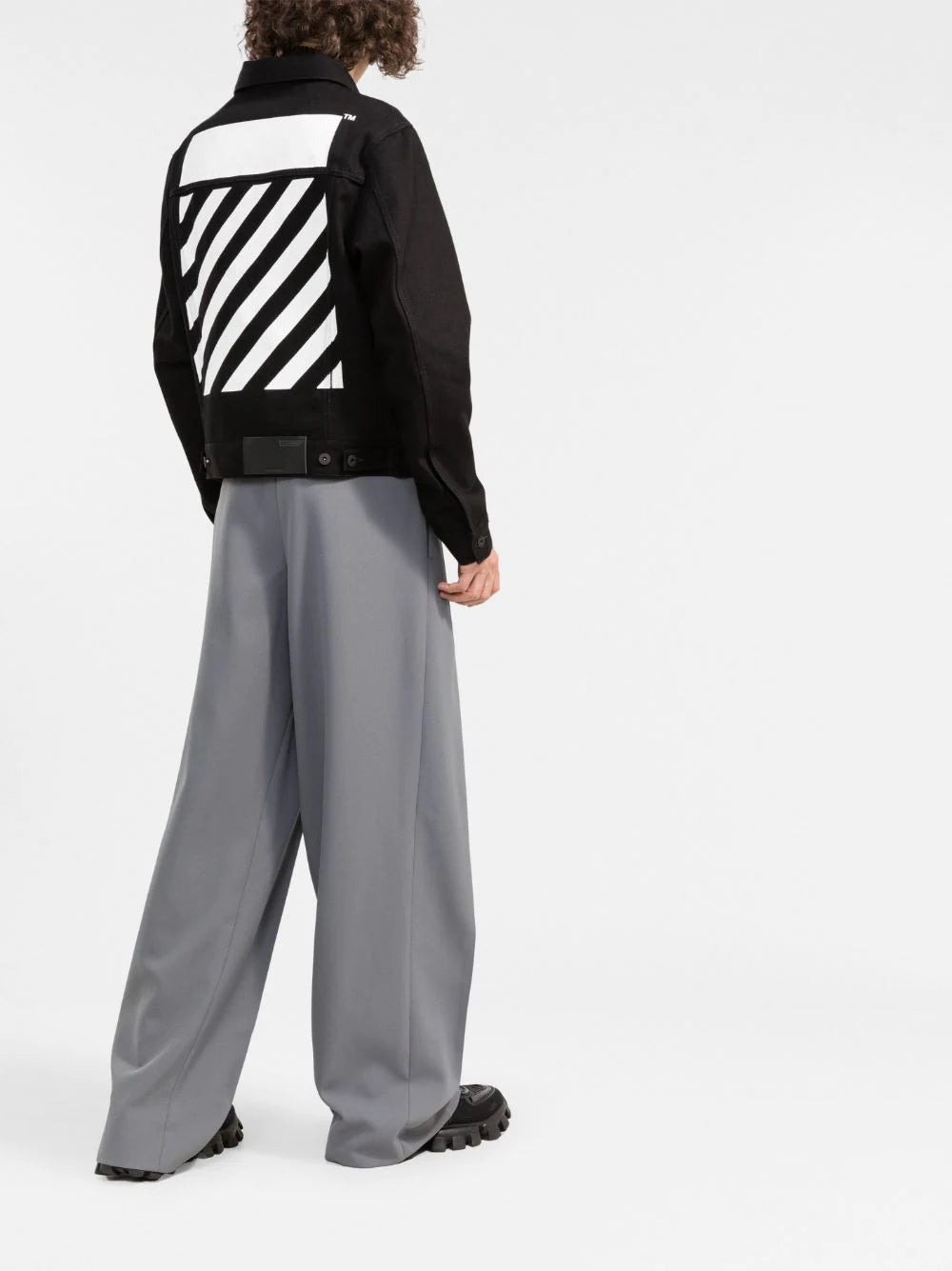 Off-White chest logo-print denim jacket - Image 4
