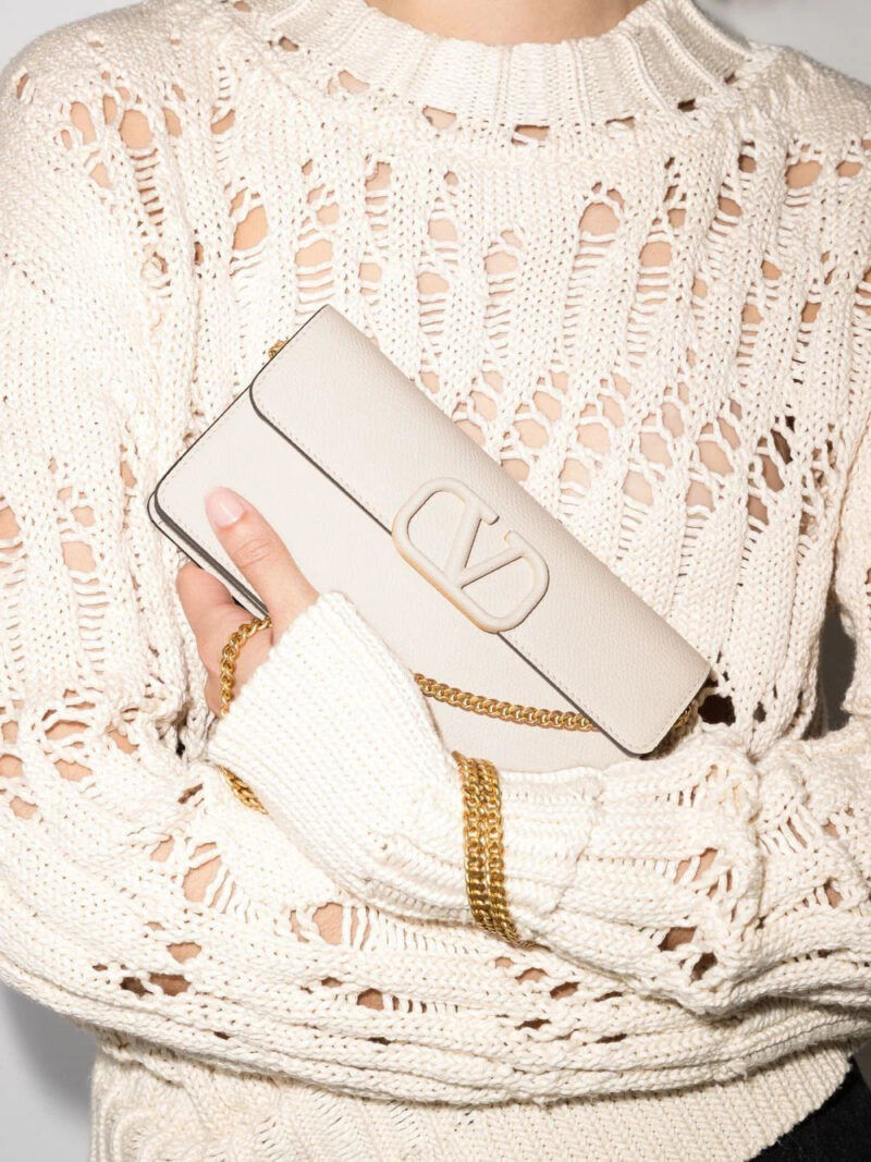 Valentino Garavani  VLogo Signature leather chain wallet