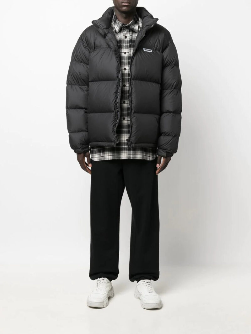 VETEMENTS  logo-print puffer jacket