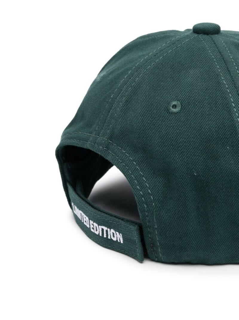 VETEMENTS  slogan-embroidered cotton cap