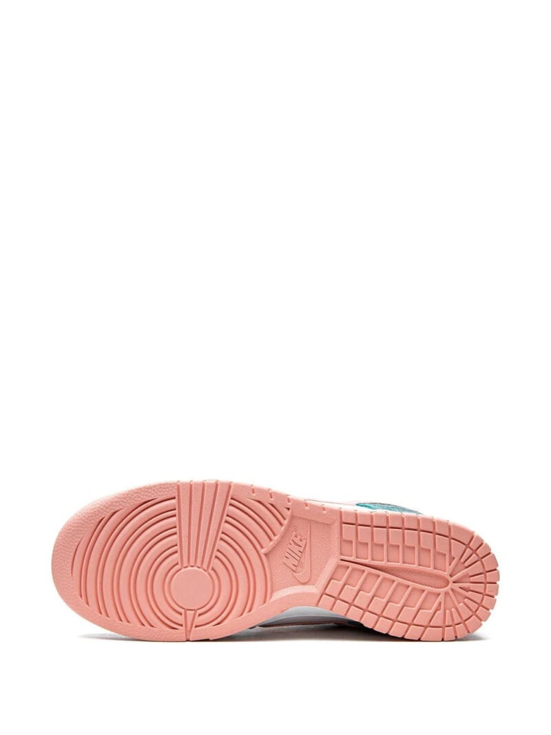 Nike Dunk low-top sneakers