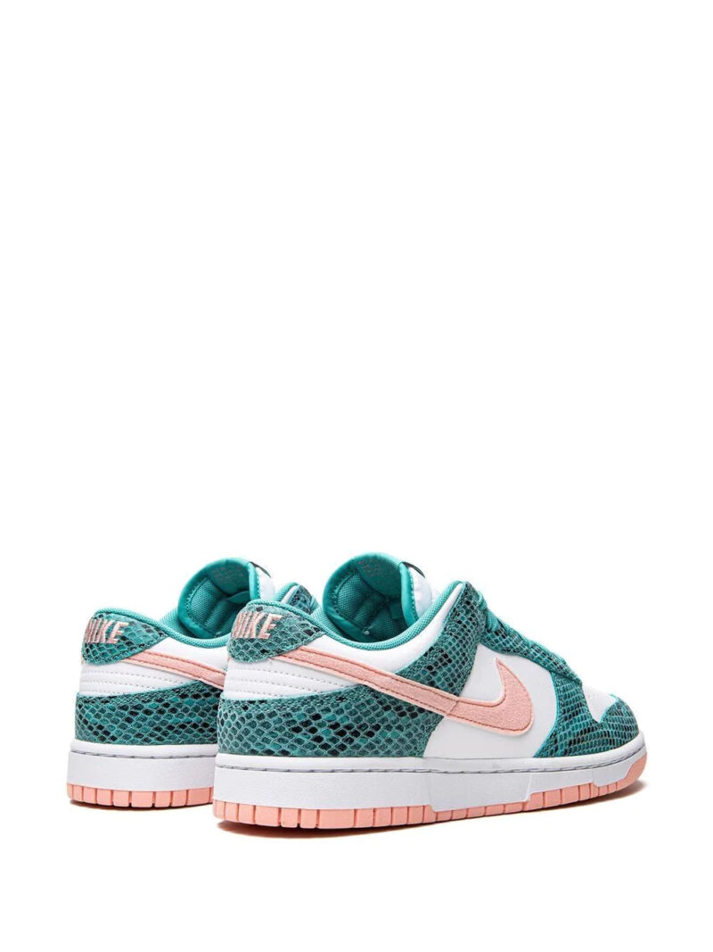 Nike Dunk low-top sneakers