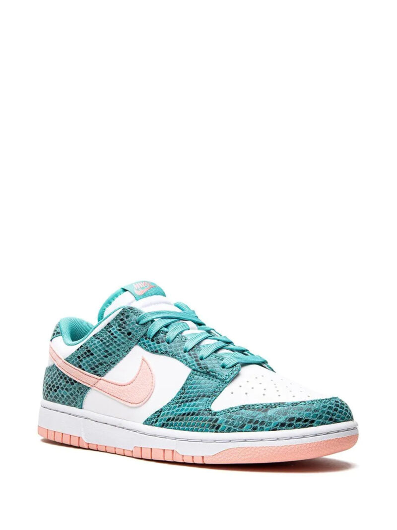 Nike Dunk low-top sneakers