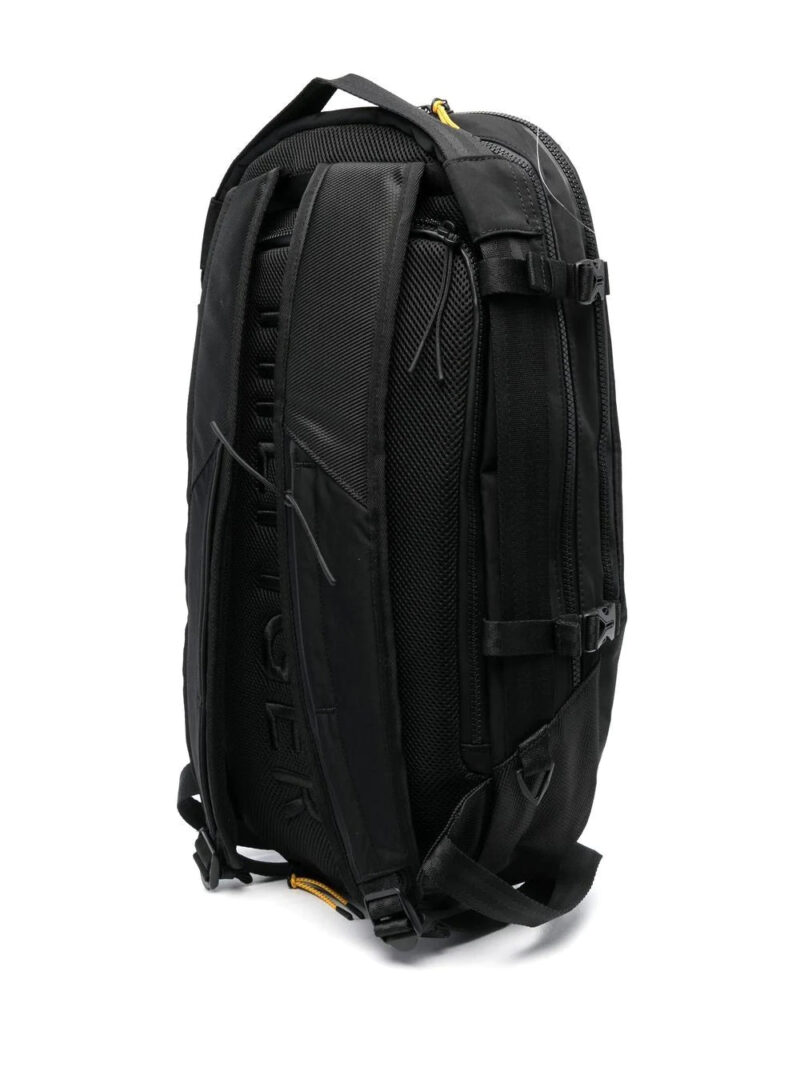Tommy Hilfiger logo-plaque backpack