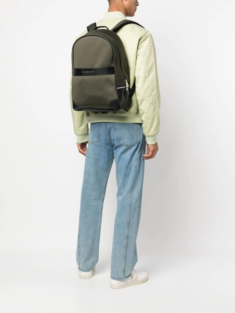 Tommy Hilfiger logo-plaque backpack