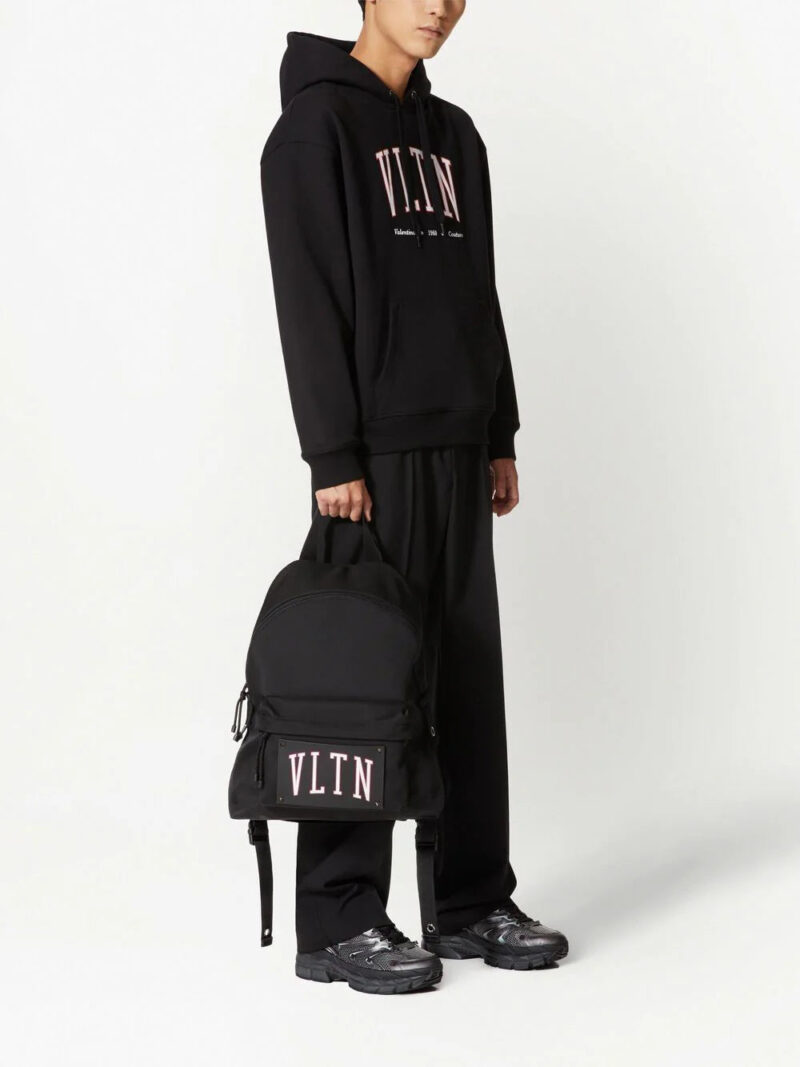Valentino Garavani logo-patch backpack