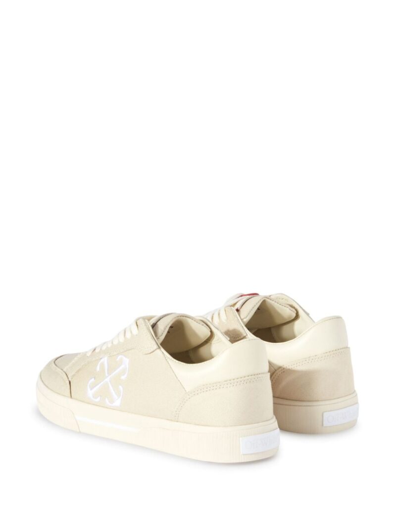 Vulcanized contrasting-tag canvas sneakers