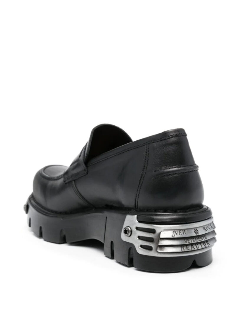 VETEMENTS  logo-embossed leather loafers