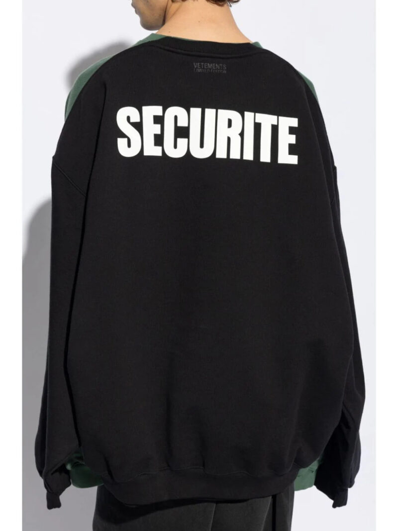 VETEMENTS  Polizei sweatshirt