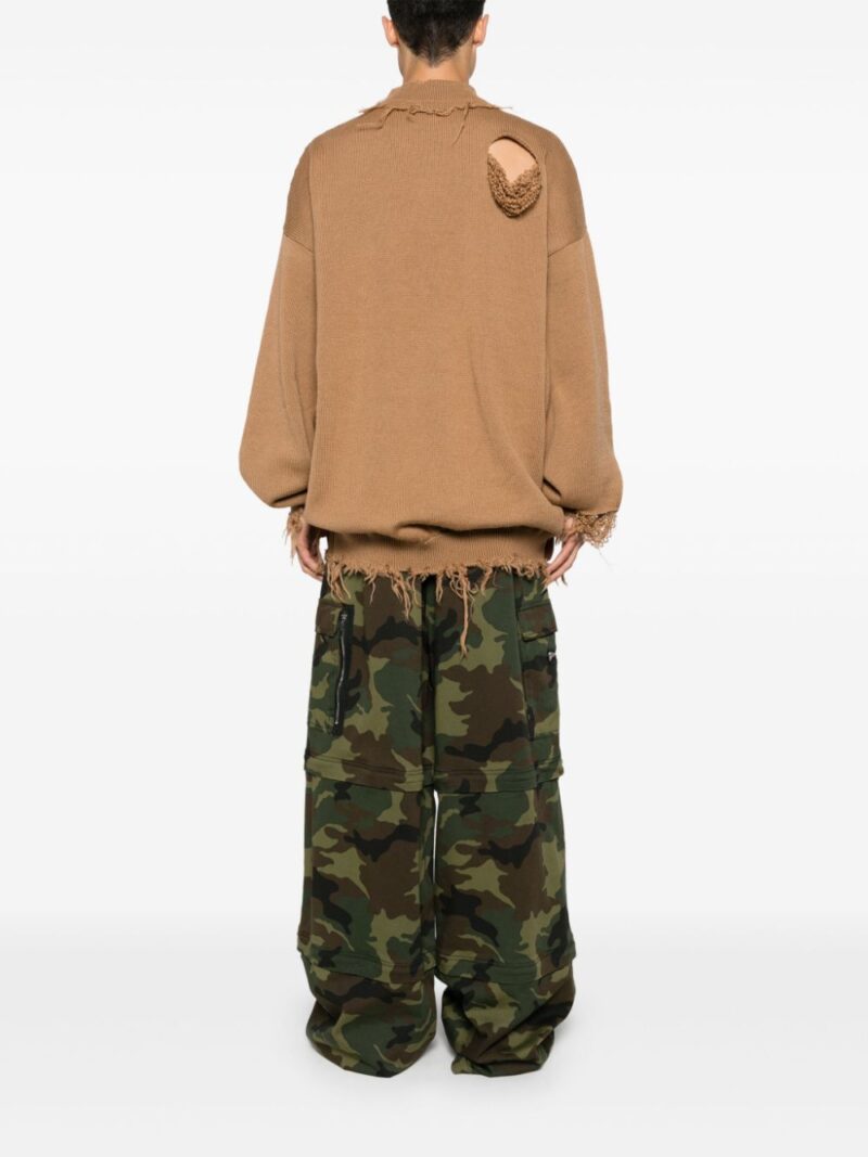 VETEMENTS  Destroyed sweater