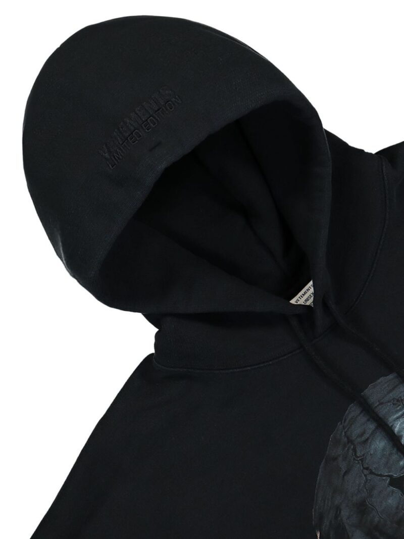VETEMENTS  graphic-print hoodie