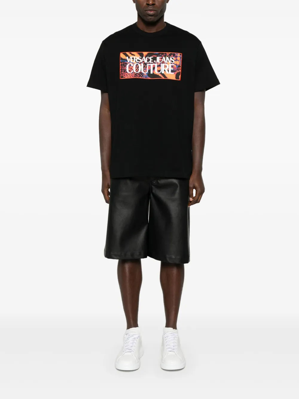 Versace Jeans Couture logo-patch T-shirt - Image 2