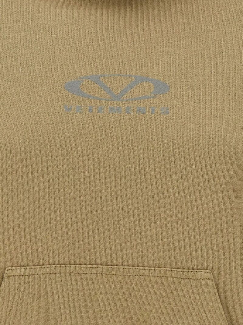 VETEMENTS Oval Logo hoodie