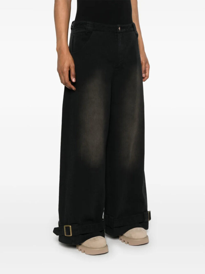 UNTITLED ARTWORKS  Tobi jeans