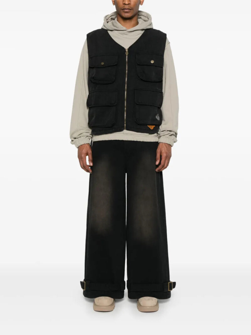 UNTITLED ARTWORKS  Tobi jeans