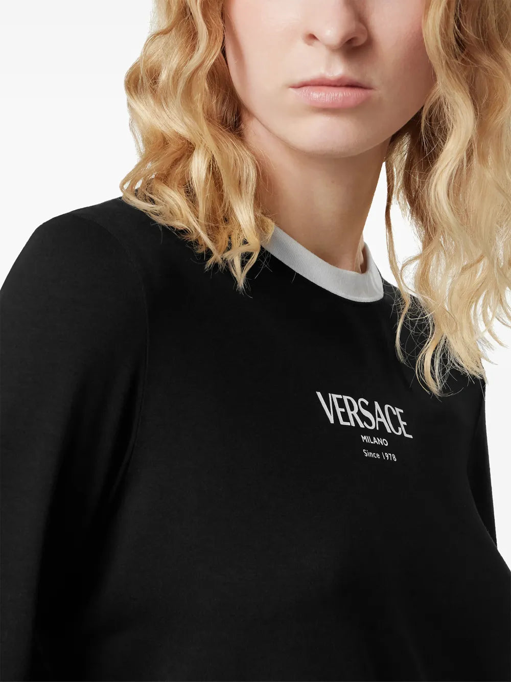 Versace logo-detail long-sleeve T-shirt - Image 2