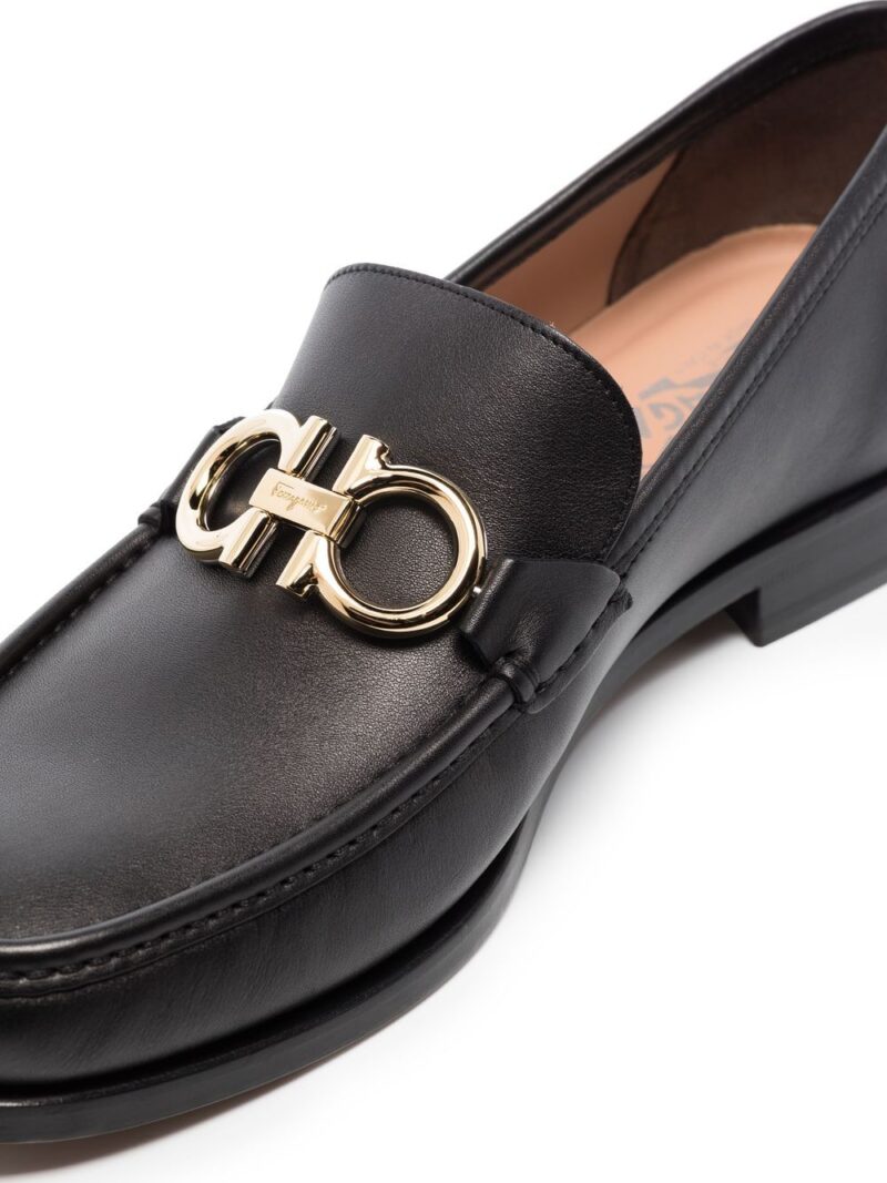 Ferragamo  Gancini buckle leather loafers