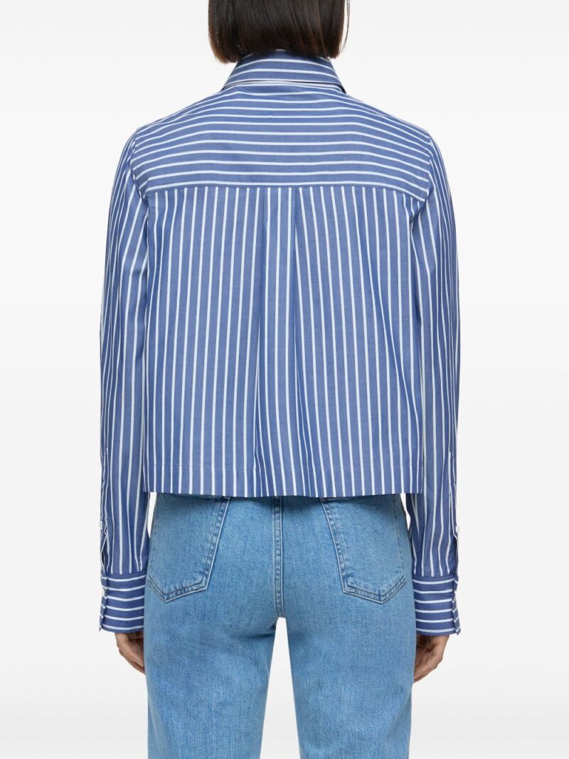 Closed  striped shirt