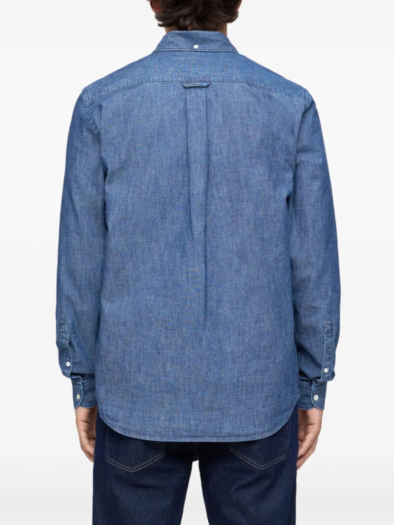 Closed button-up shirt