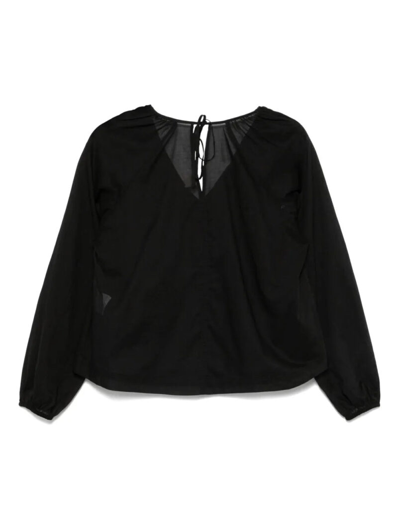 Closed  cotton blouse