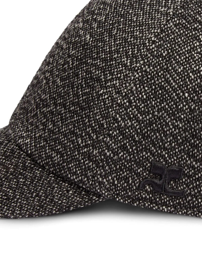 Courrèges  Caviar cap