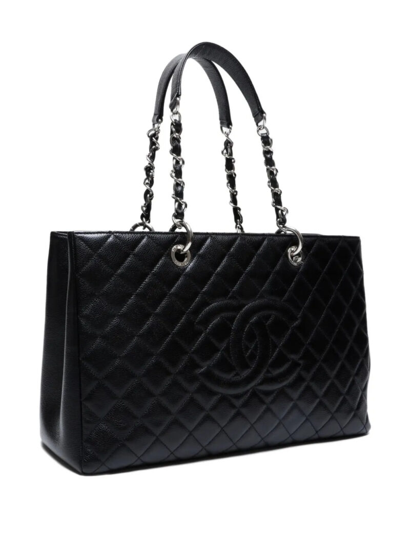 CHANEL quilted chain tote bag