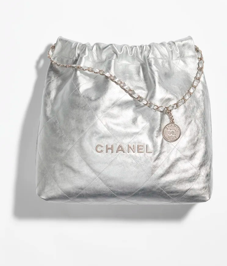 Chanel 22 Handbag